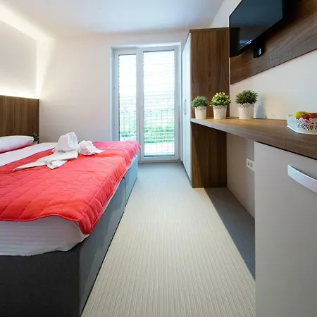 Hotel Prenocisca Pugelj