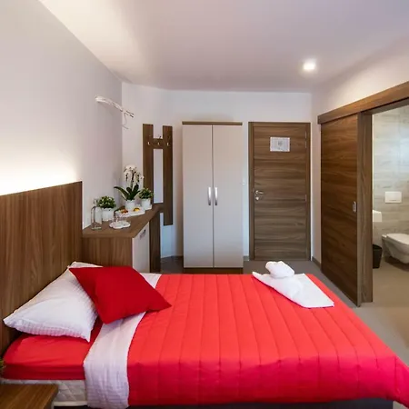 Hotel Prenocisca Pugelj *